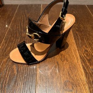 Gucci open toed sandals